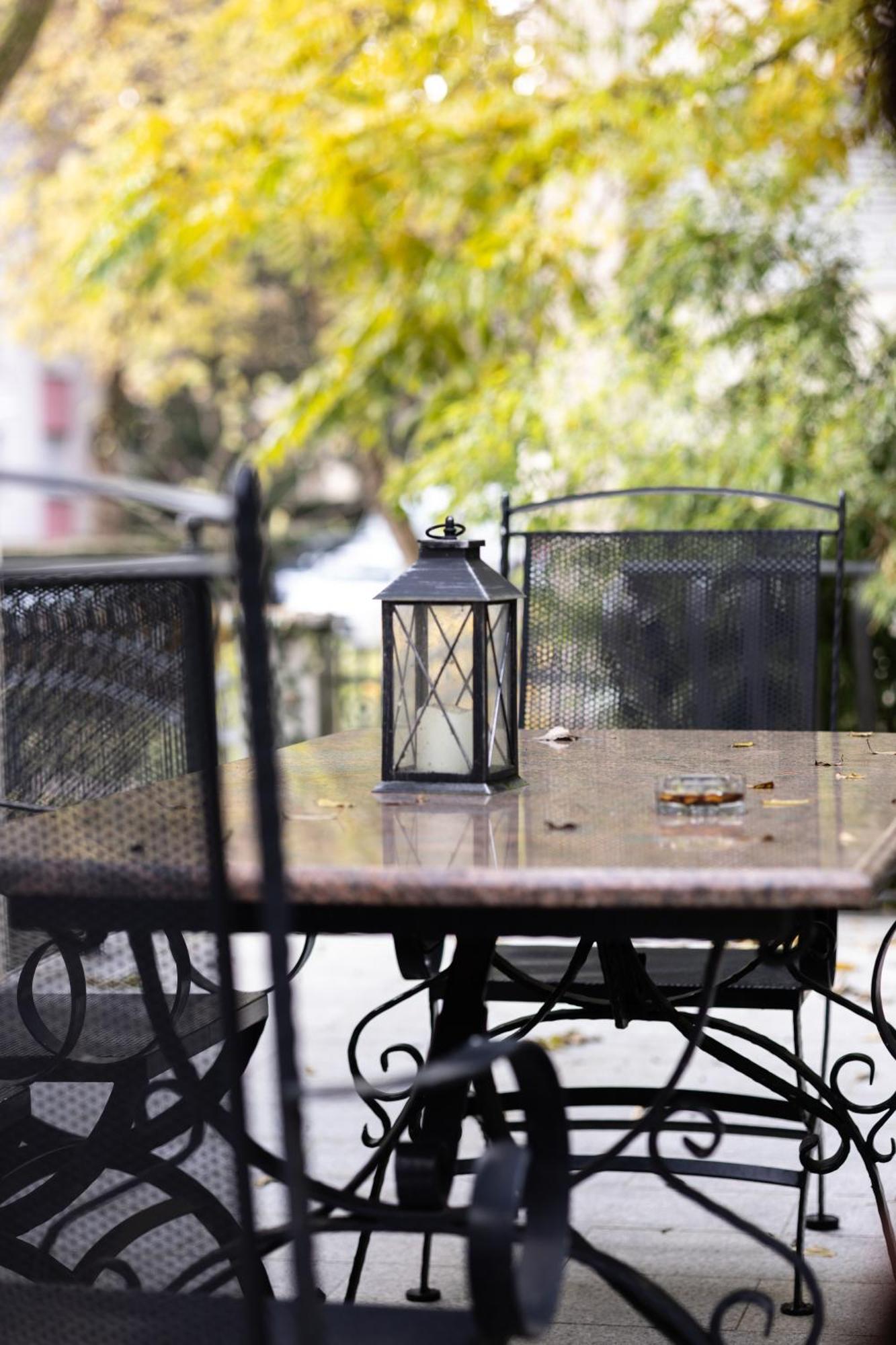 Majda Elegant With Prime Location And Parking